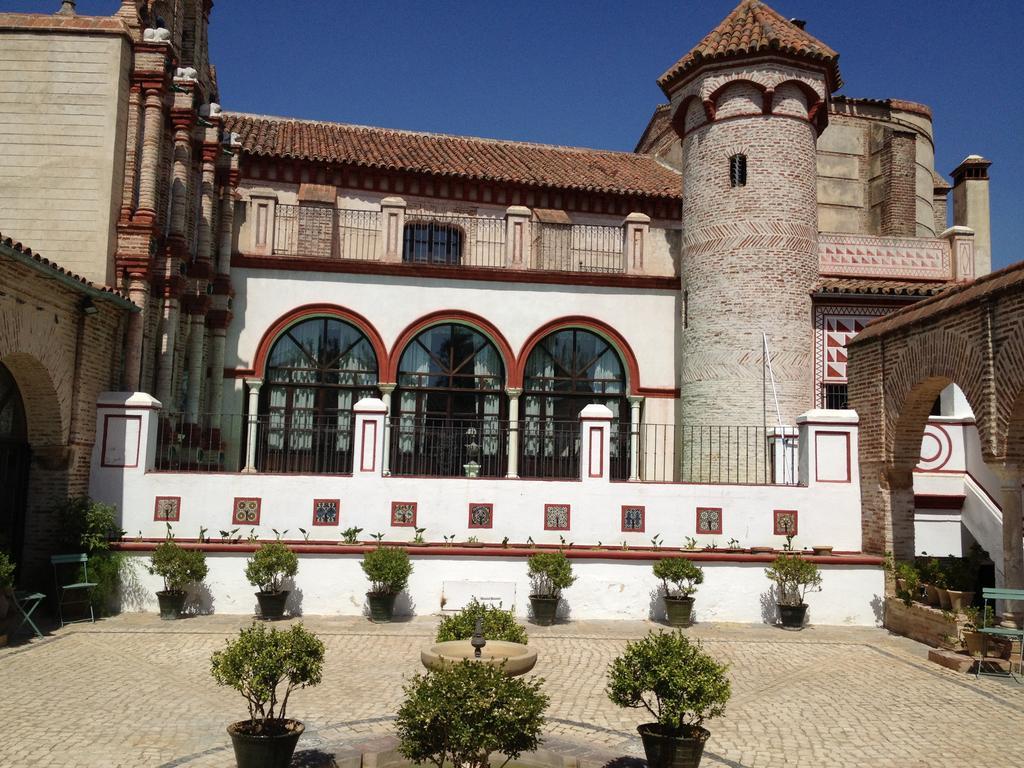 El Palacio De San Benito Казалла де ла Сиерра Экстерьер фото